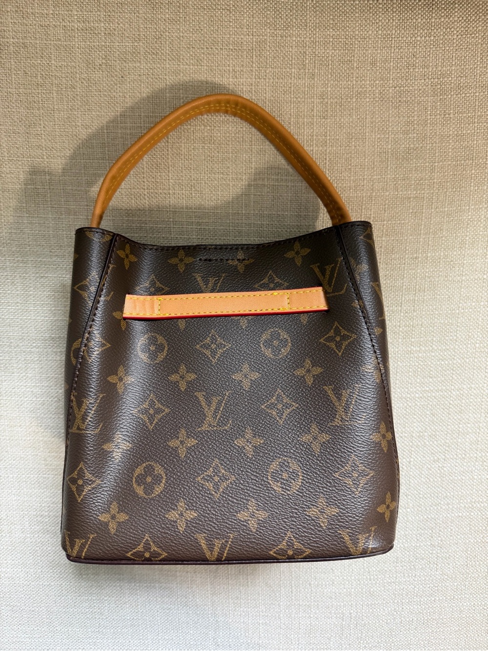 Handbag - Picture 7 of 10